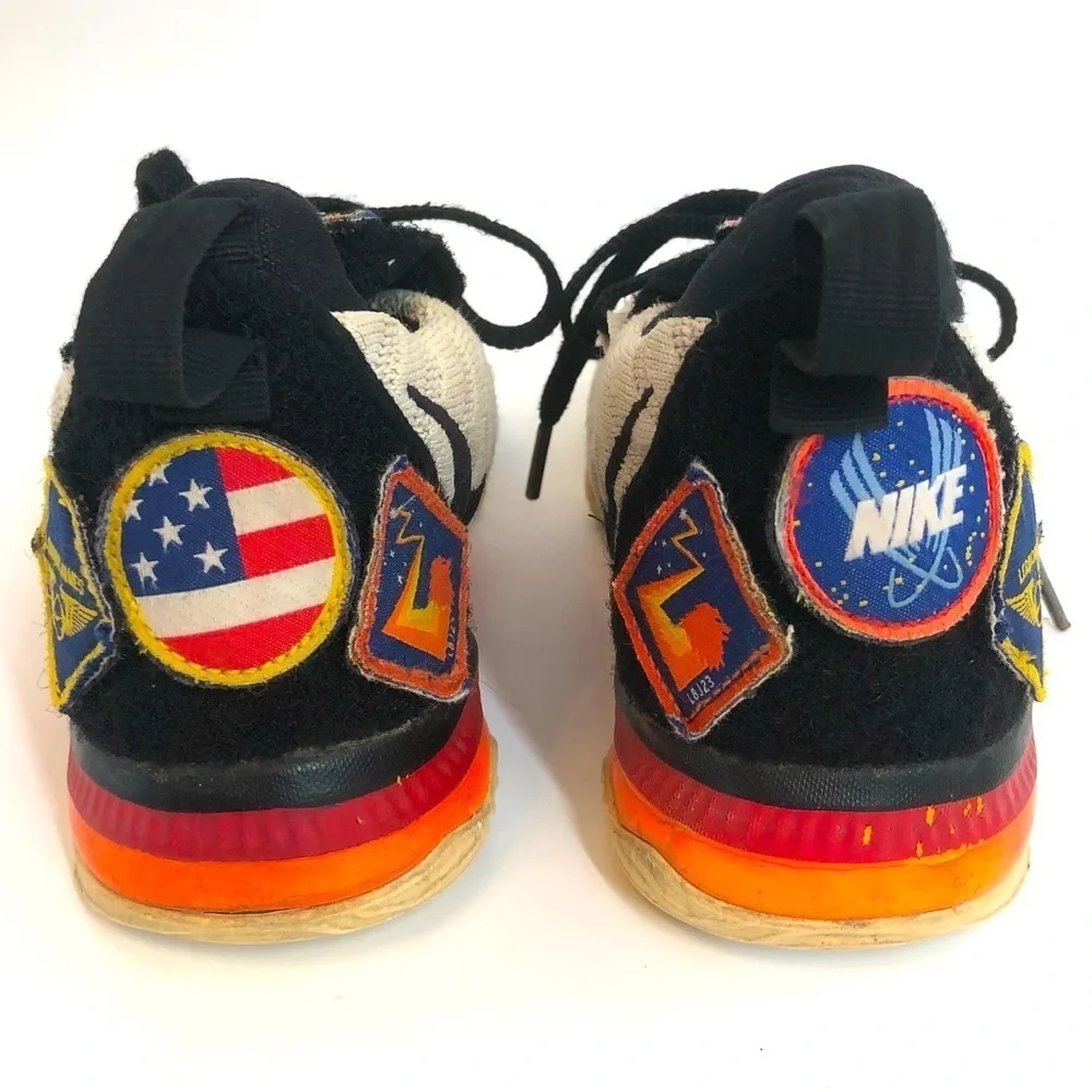 Nike LeBron 16 GS 'Space Travel’ Kid’s Sneaker